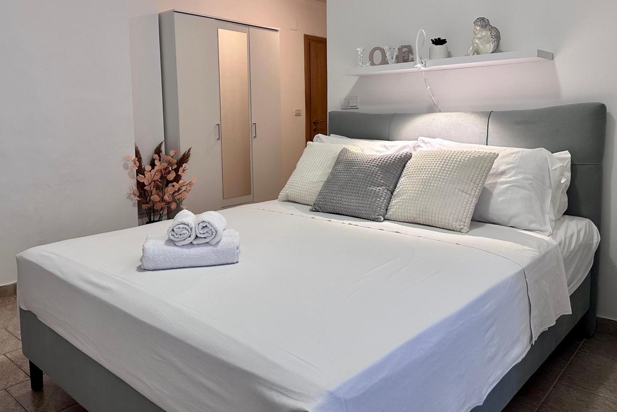Apartments With A Parking Space Lopar, Rab - 14070 Quarto foto